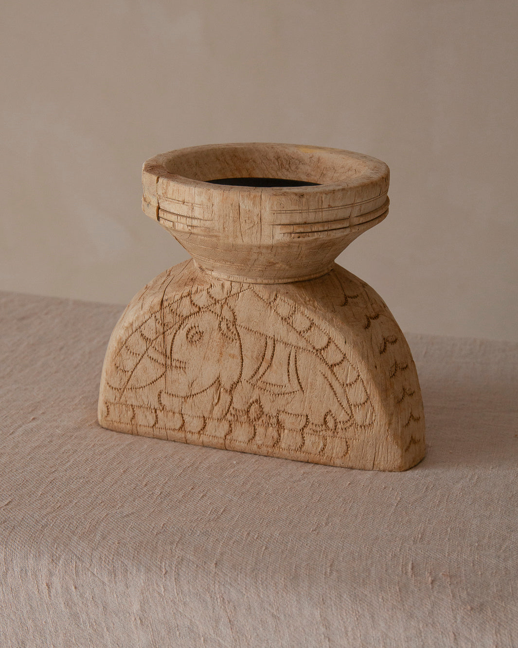 Torchon candle holder
