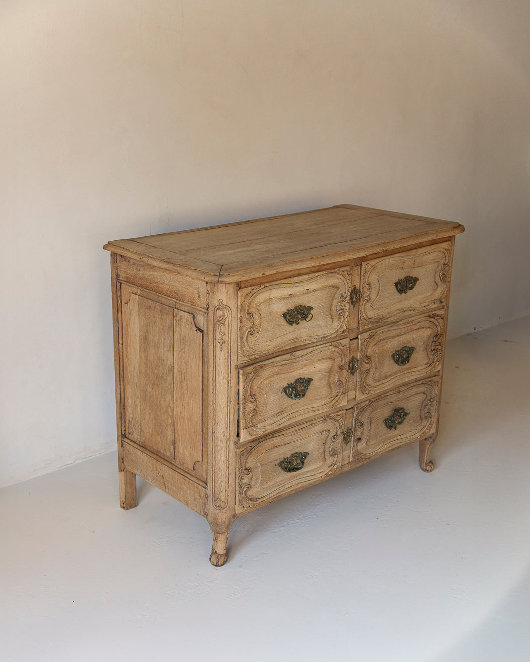 Chest of drawers Louis XV 19th century