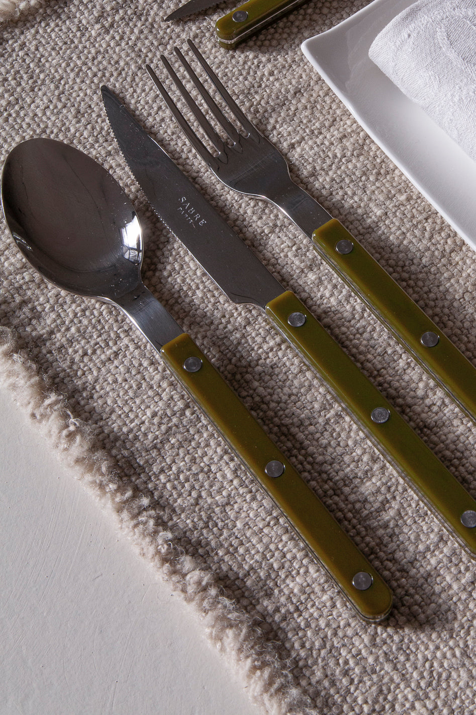 Bistrot green cutlery 6 pax. Saber Paris
