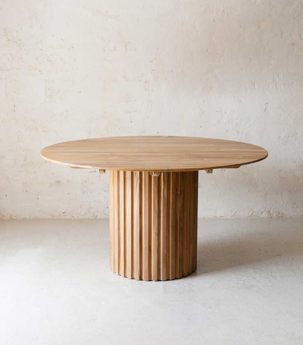 table ronde en bois de teck