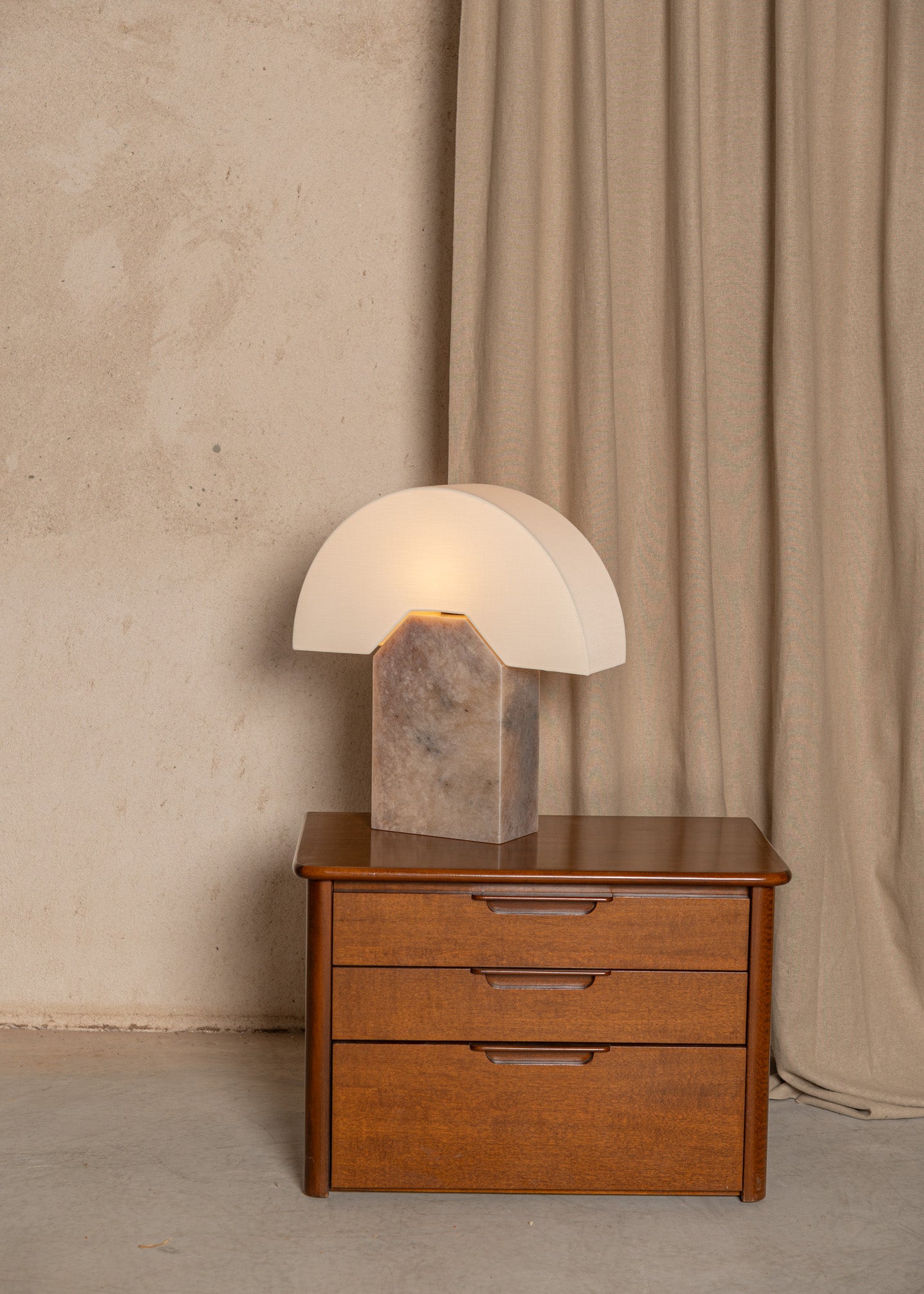 Lámpara Edna alabastro Havana Simone & Marcel