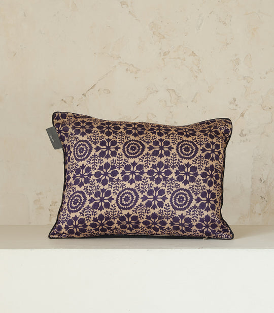 Coussin en soie Takata 40x30cm