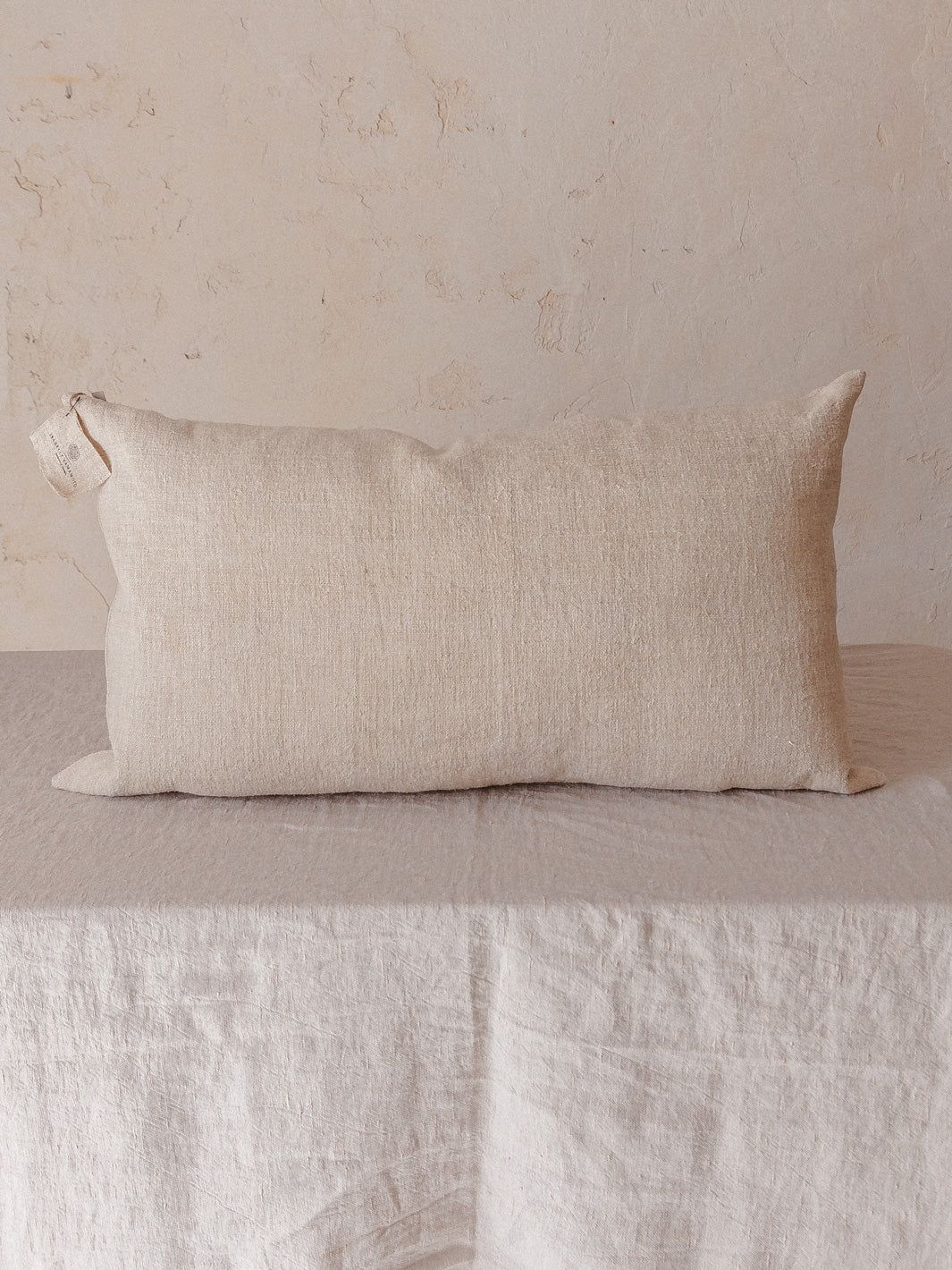Antique hemp cushion Isabelle Yamamoto 70x45cm natural