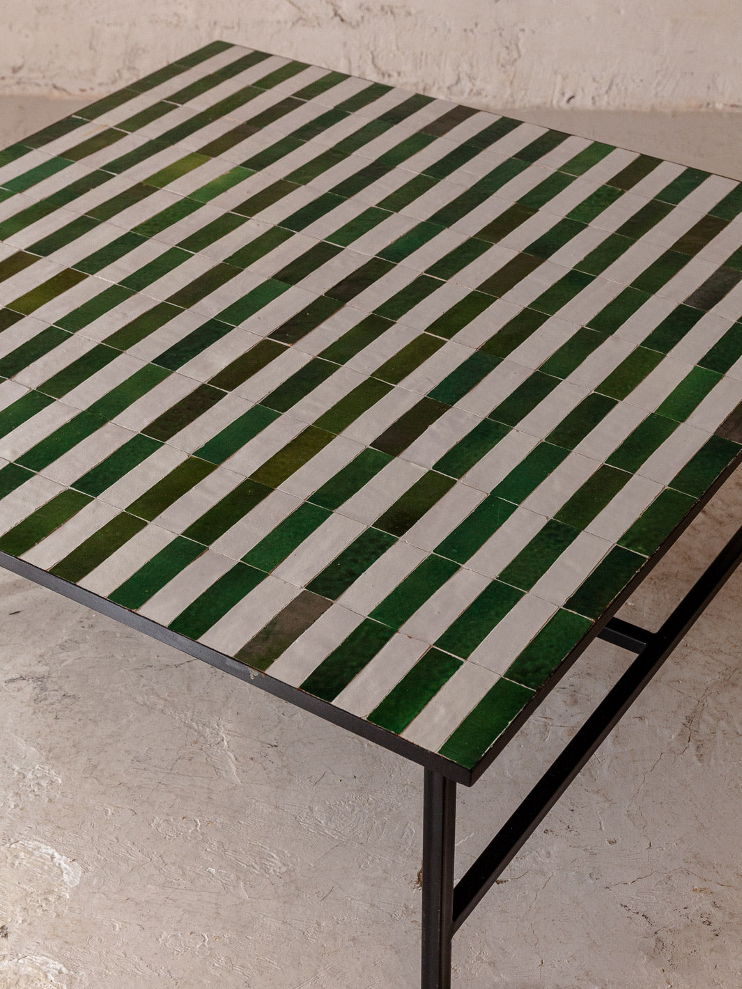 Table base in Zellige green and white 100x100x40cm