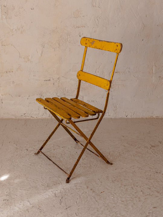 Juego de 5 sillas de jardín amarillas años 60