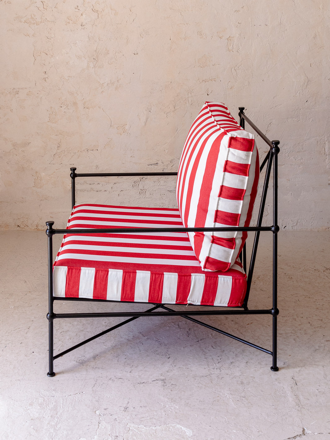 Red and white striped Medaillon armchair