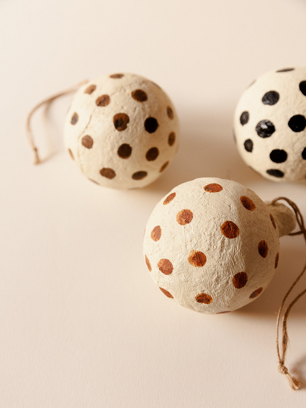 Off White & Dots Paper Mache Christmas Baubles Set