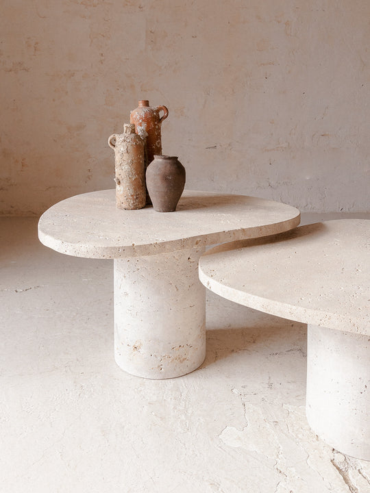 Organic travertine marble table Galet 36H