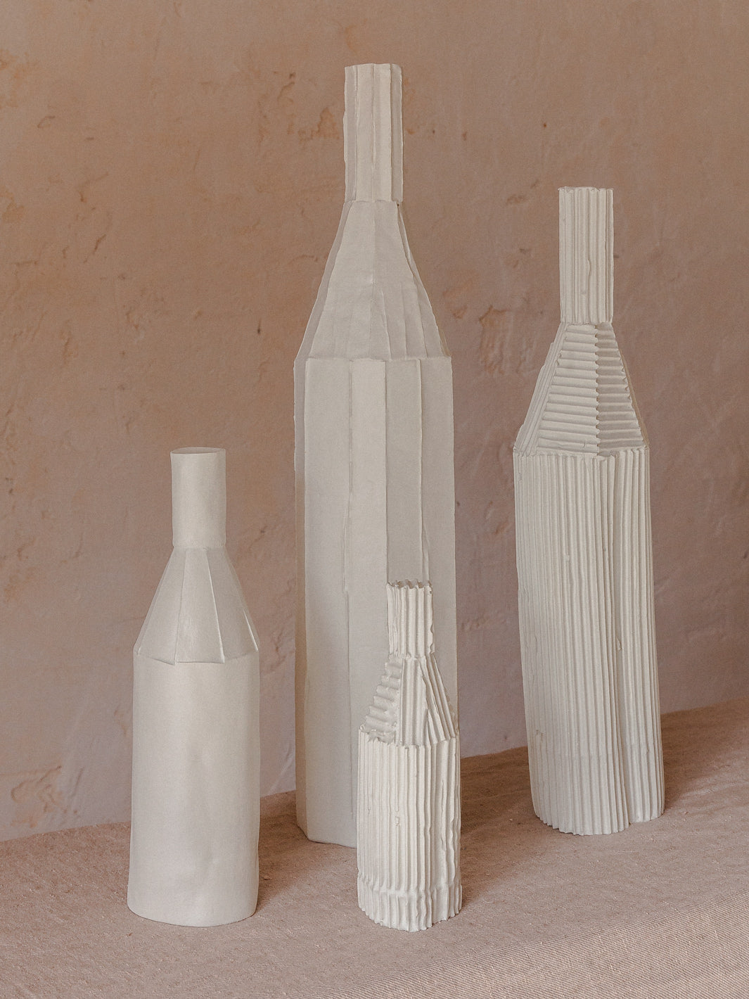 Set of 5 sculptural pieces Off White Paola Paronetto