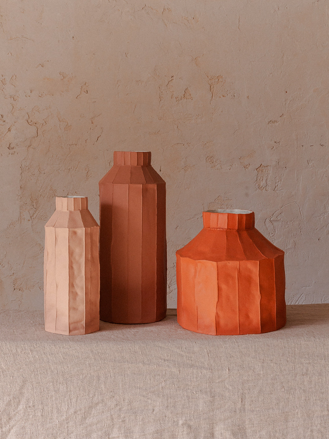 Set of 3 sculptural pieces Terracotta Paola Paronetto