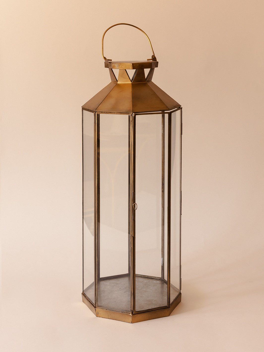 Octagonal lantern in fer doré