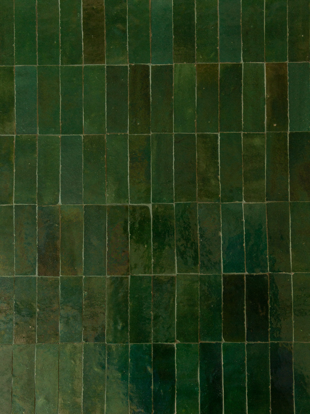 Zellige Minimal dining table forest green