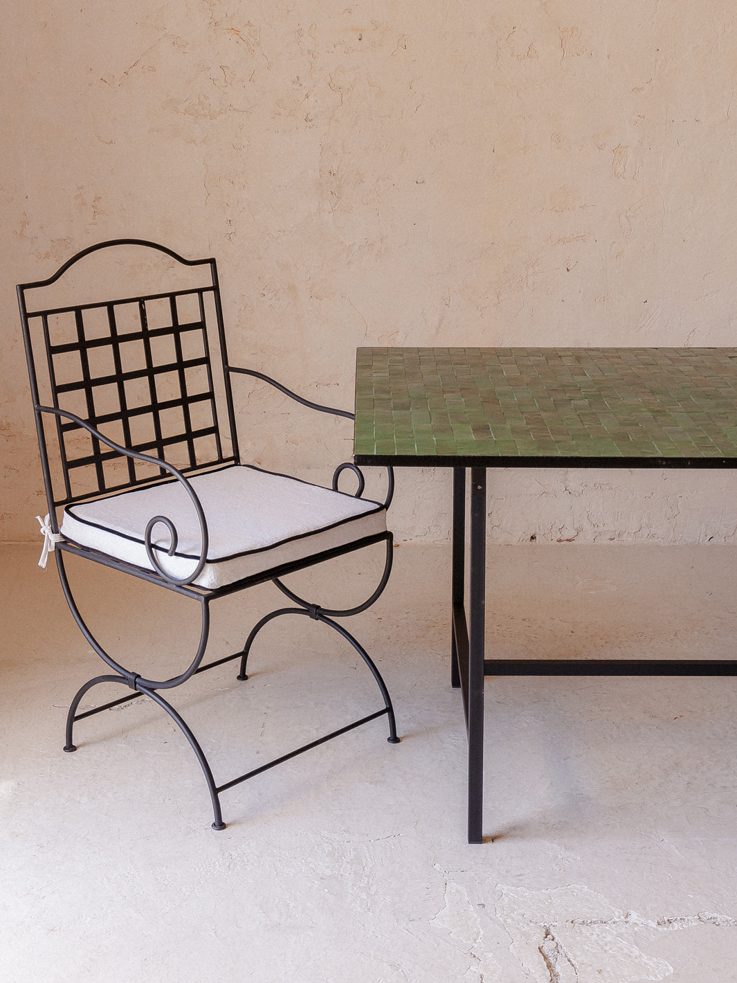 Zellige Minimal dining table forest green