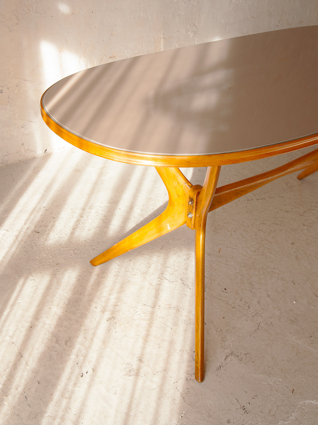 Italian table from the 50s with nude glass 178cmx80cm