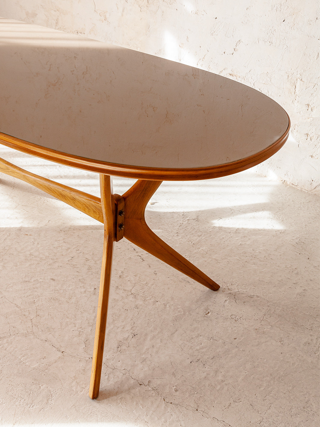 Italian table from the 50s with nude glass 178cmx80cm