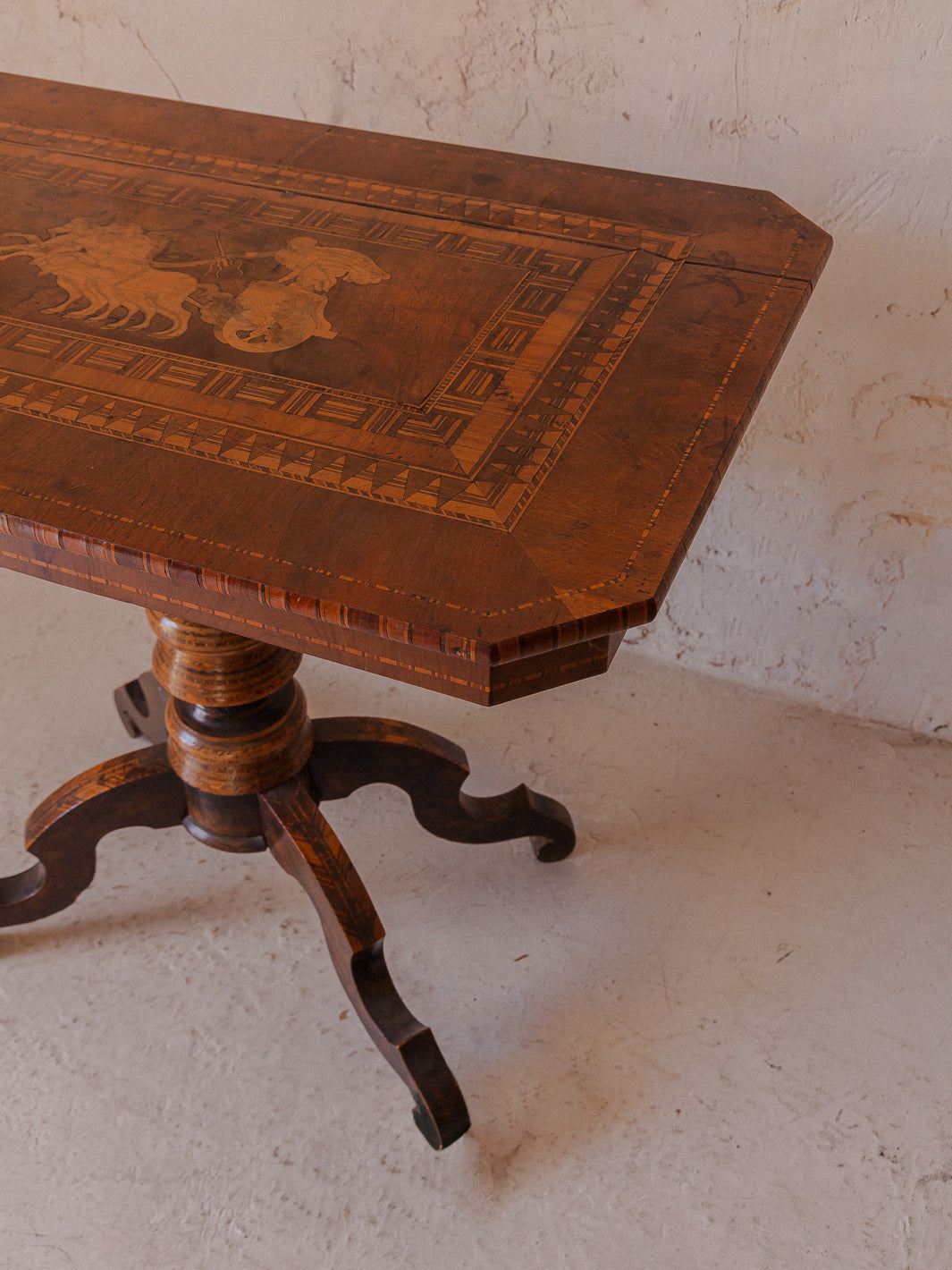 Italian marquetry side table from the 30s