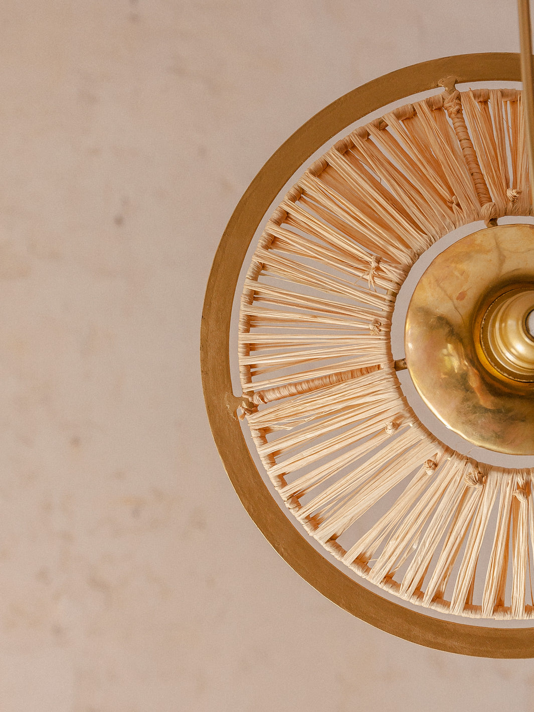 Golden raffia lamp S