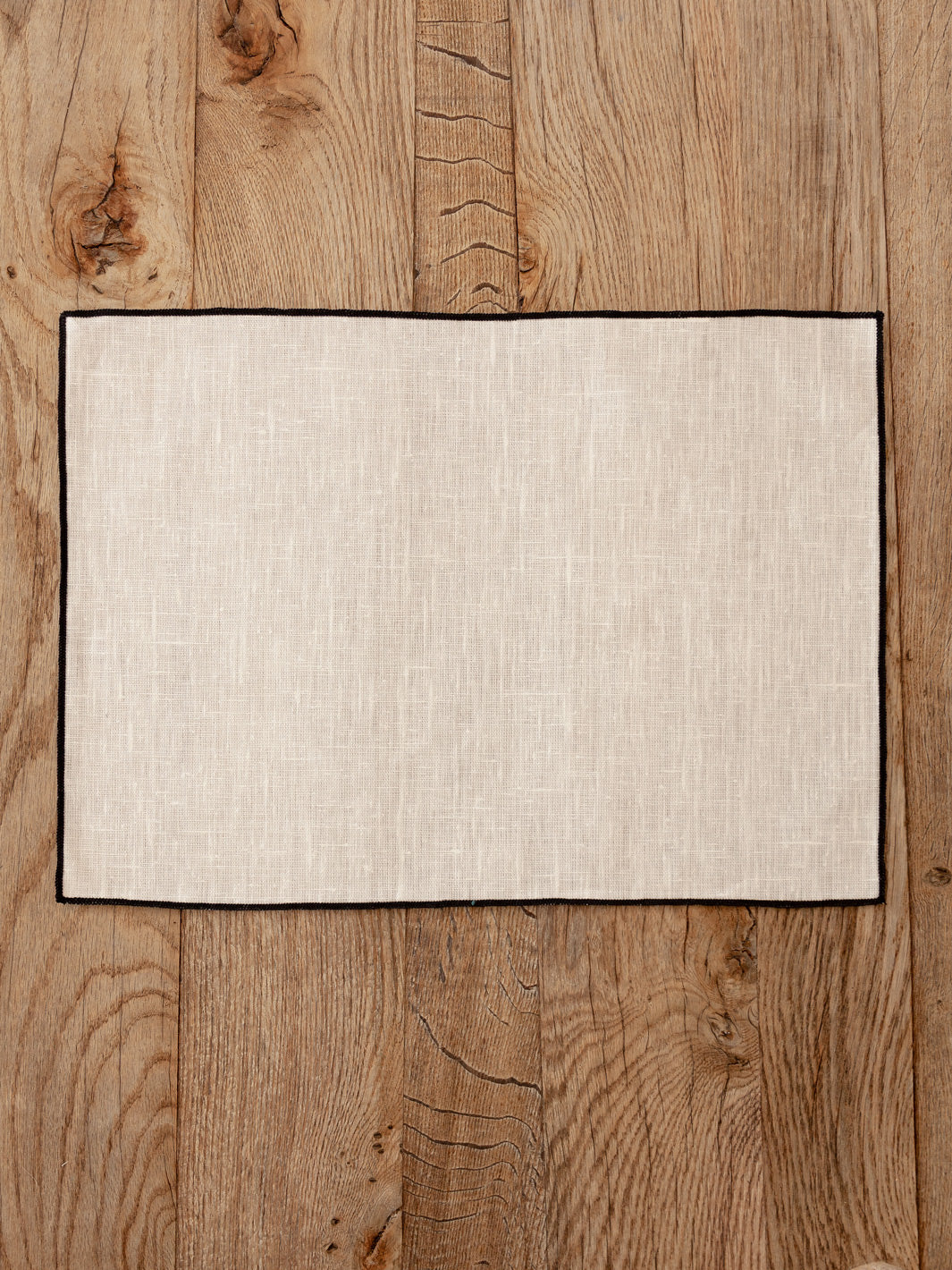 Blanc coated linen placemat