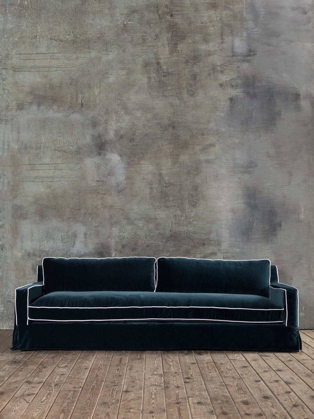 Antwerp sofa in Petrol velvet